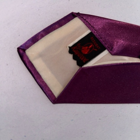 Vintage Handpainted Tie Resilient Of Haywood Shades Of Purples Grapes And Leaves - Picture 3 of 6